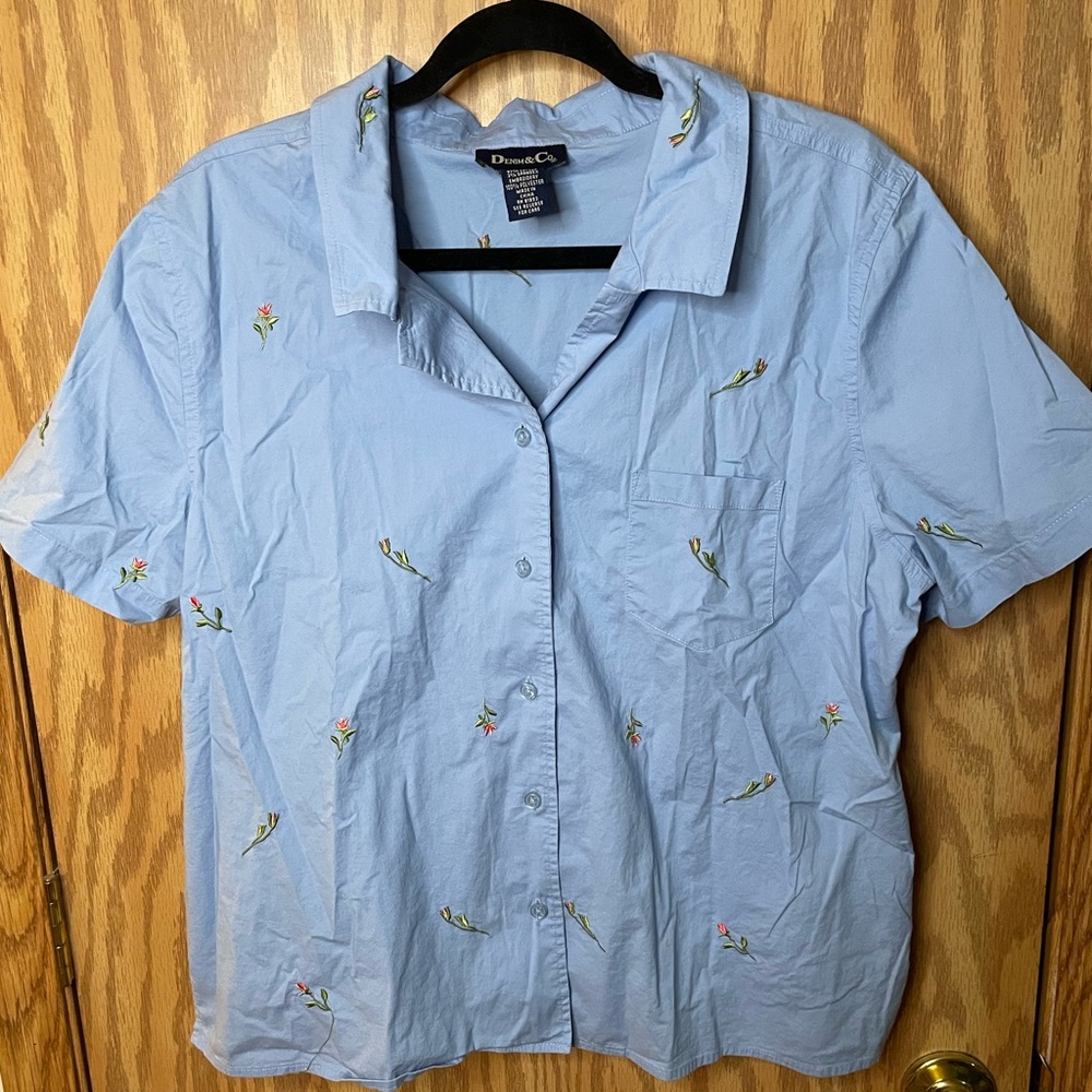 Womens Floral Button Up